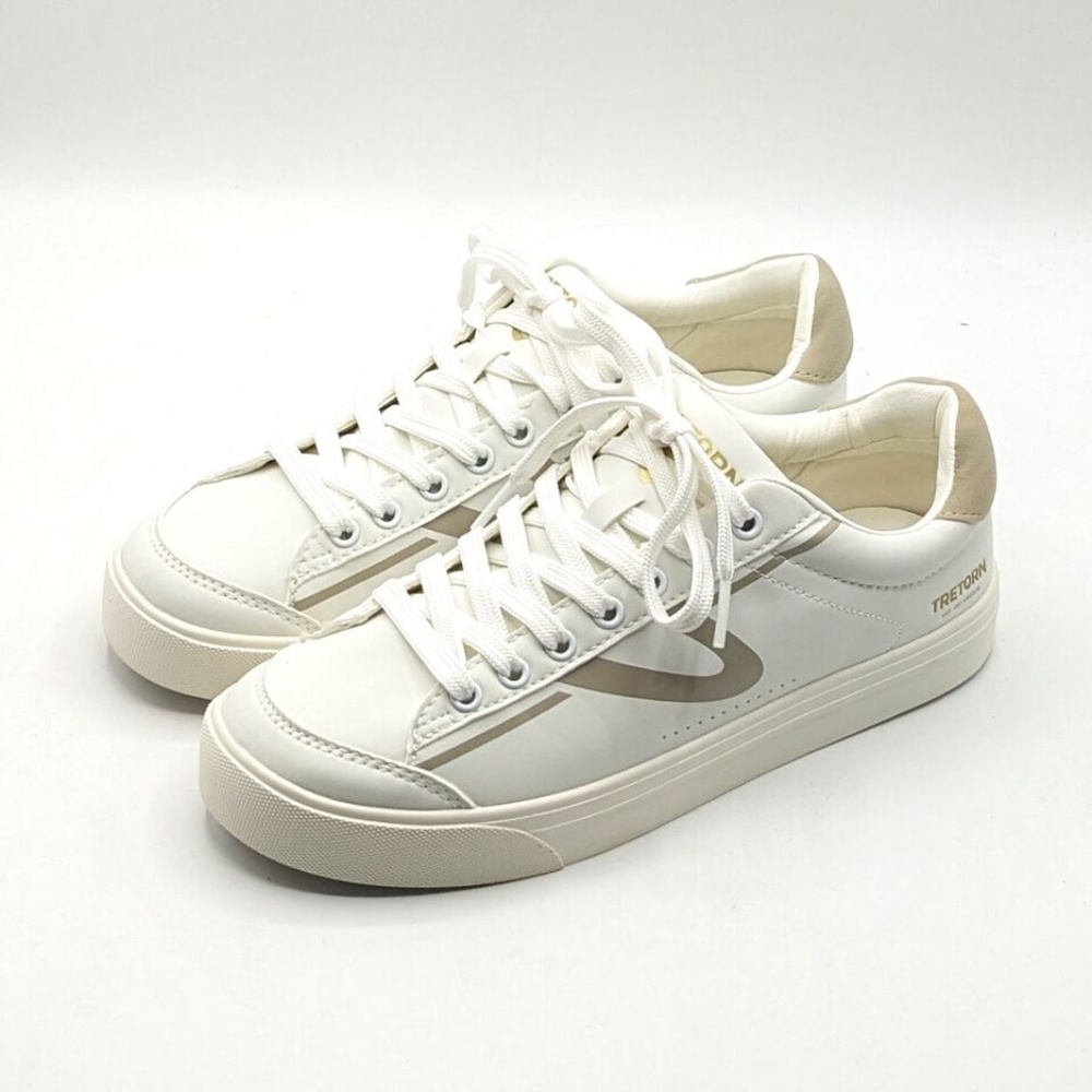 NEW WITH BOX TRETORN SERVE SNEAKERS WHITE/GRAY SIZE 6!